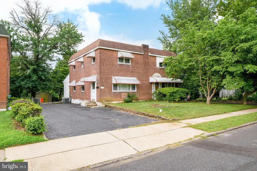 336 Holland St, Crum Lynne, PA 19022 - #2