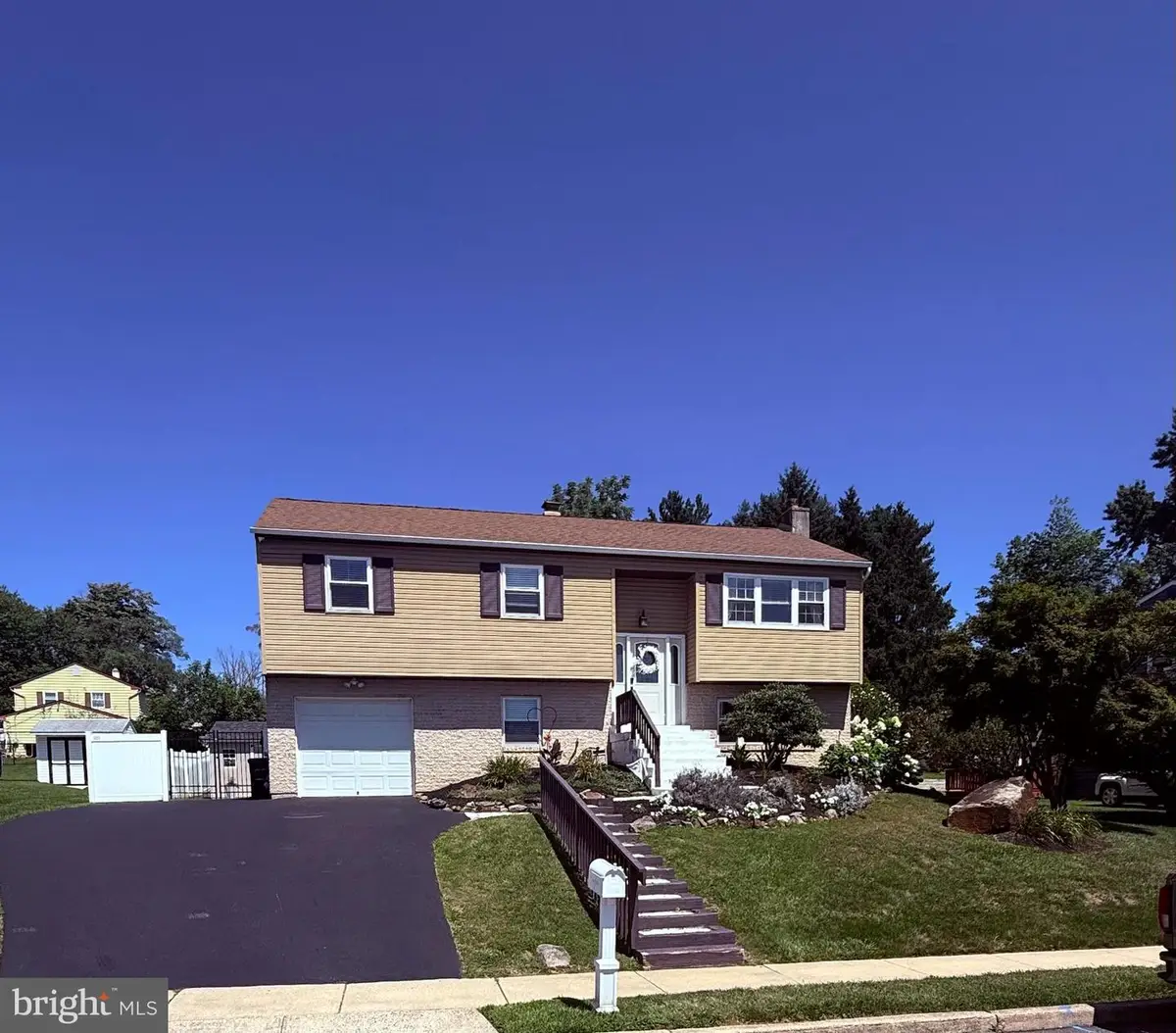 2 Cathy Ln, Aston, PA 19014 - #1