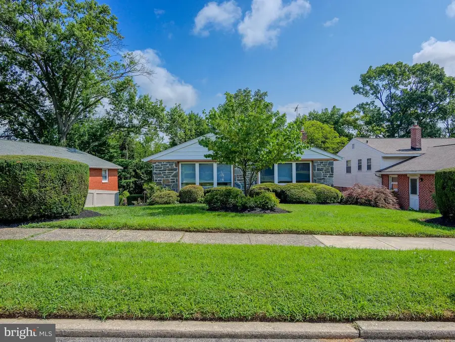 1727 Green Valley Rd, Havertown, PA 19083 - #2