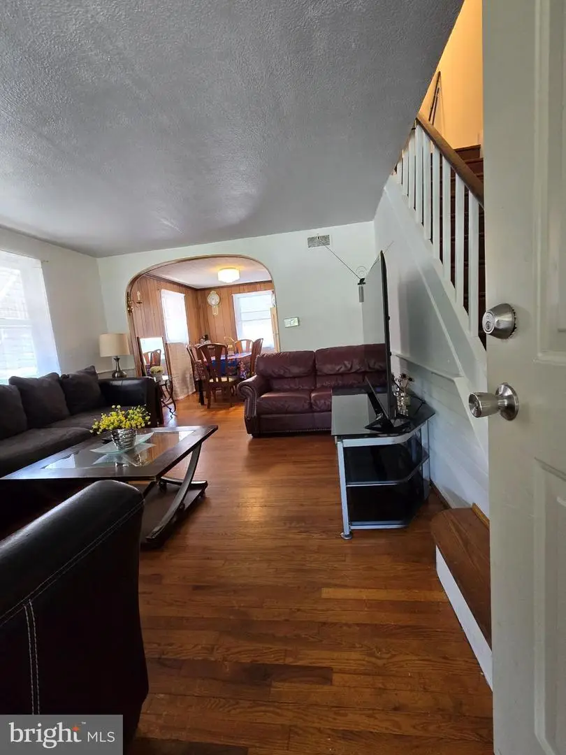 300 Springton Rd, Upper Darby, PA 19082 - #3