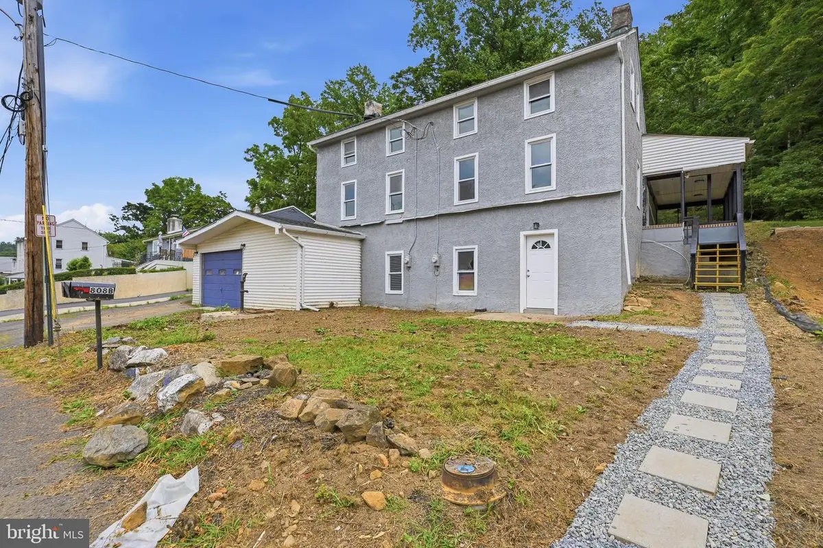 808 Maple Ln, Aston, PA 19014 - #1