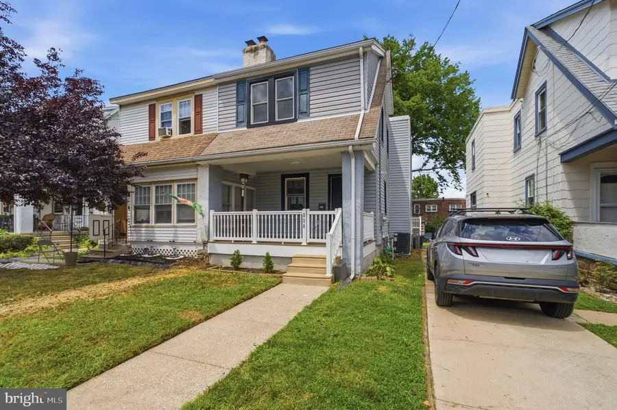 228 N Linden Ave, Upper Darby, PA 19082 - #2