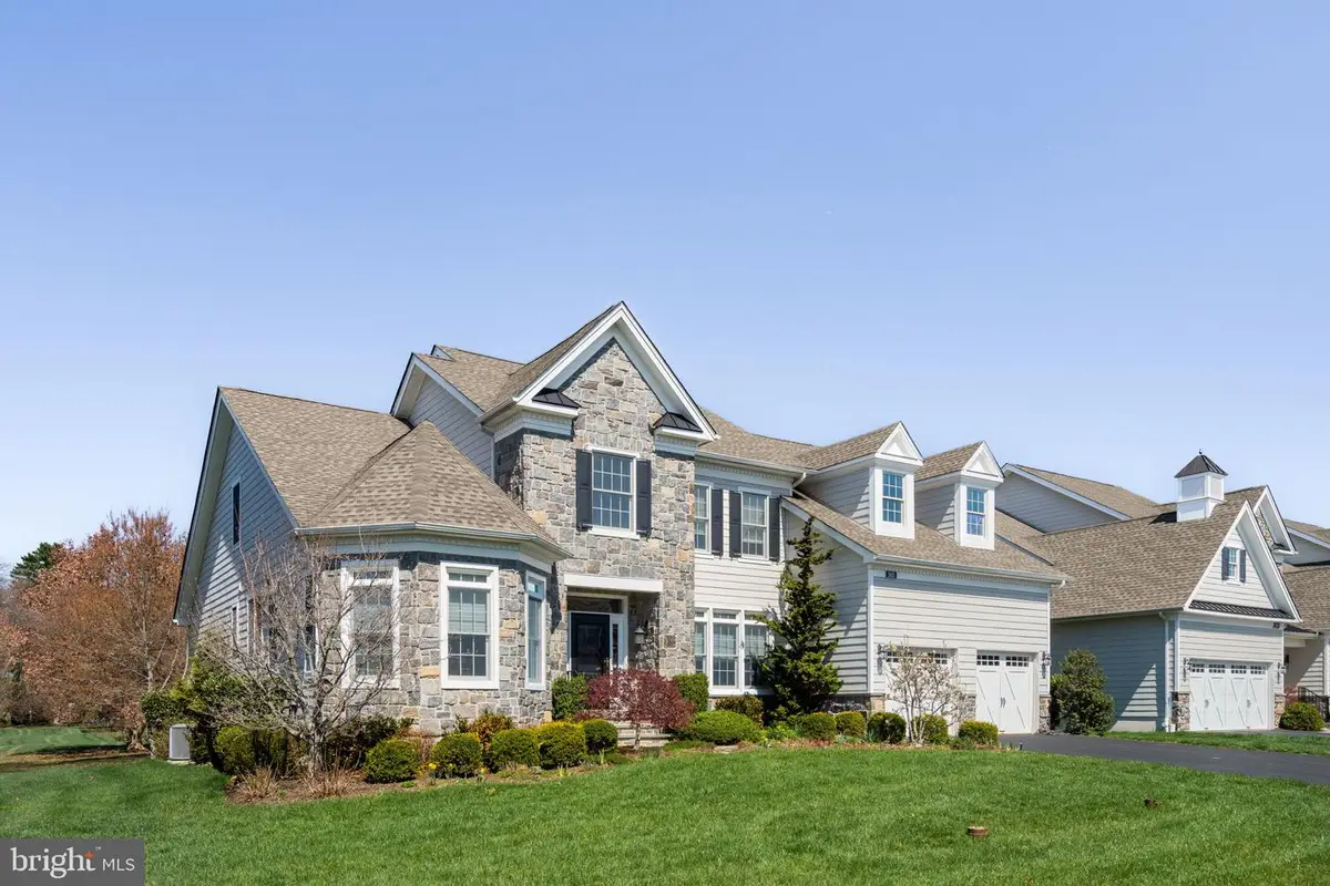 303 Old Liseter Rd, Newtown Square, PA 19073 - #1
