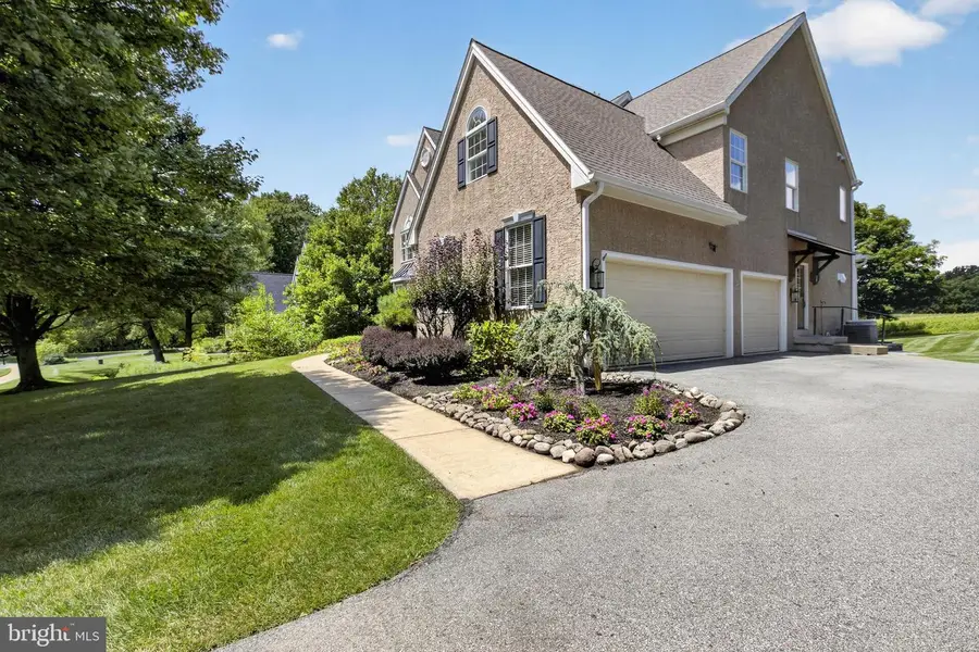 24 Cherry Farm Ln, West Chester, PA 19382 - #3
