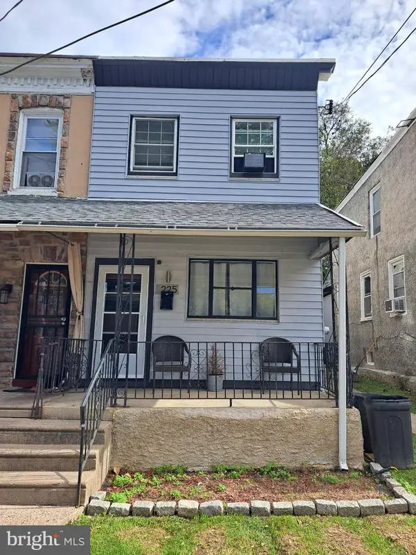 225 2nd St, DARBY, PA 19023