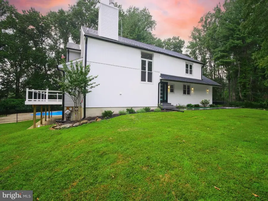 1375 Pond View Ln, Newtown Square, PA 19073 - #3