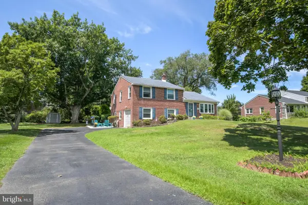 107 Cameron Dr, WALLINGFORD, PA 19086