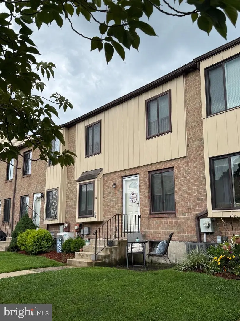 5200 Hilltop Dr #553/bb13, Brookhaven, PA 19015 - #1