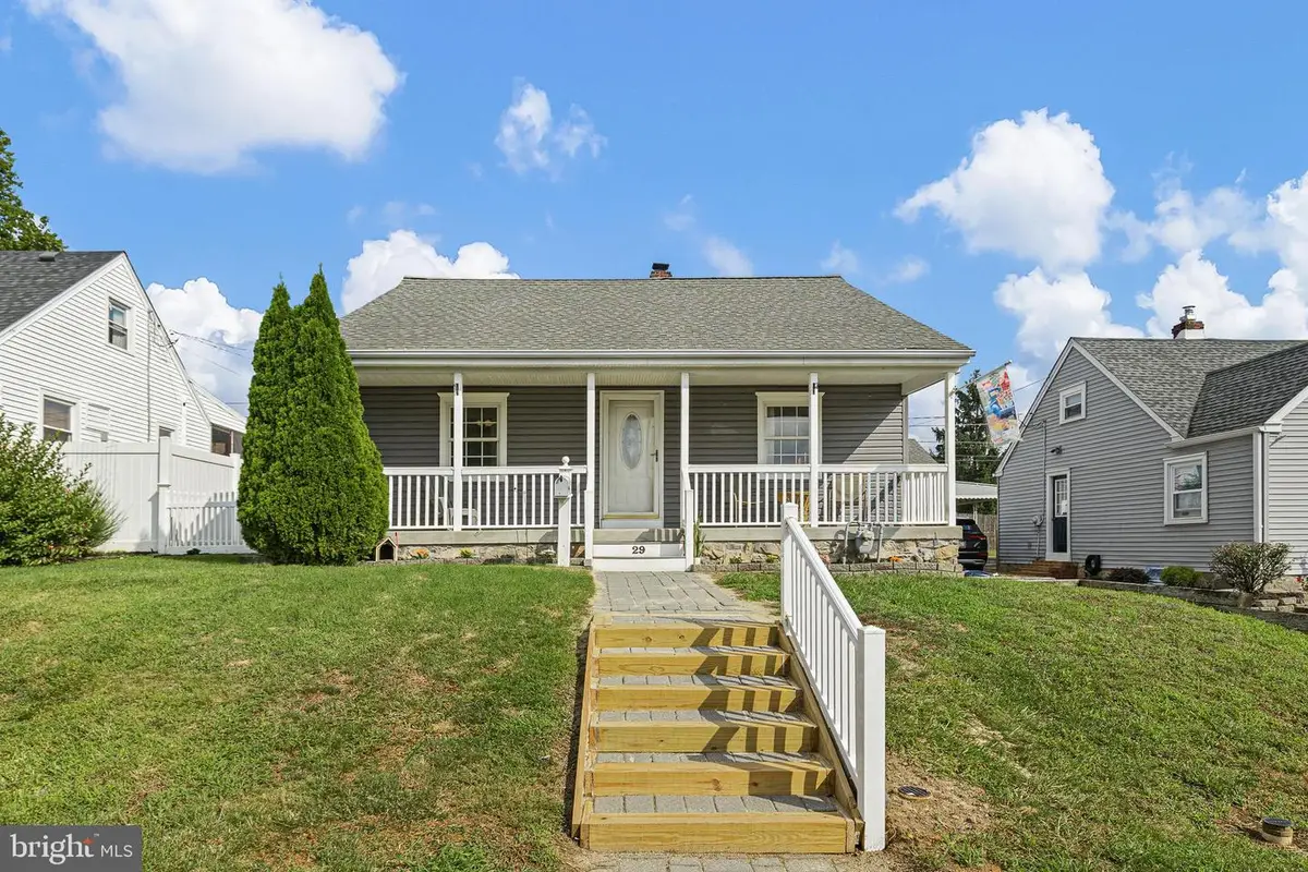 29 Green Ln, Aston, PA 19014 - #1