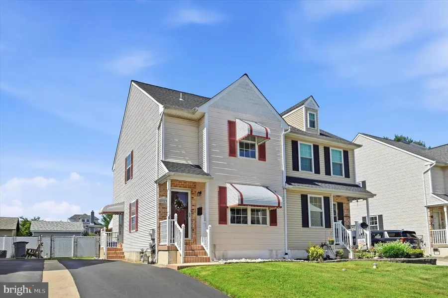 1923 Oak Leaf Ln, Holmes, PA 19043 - #2