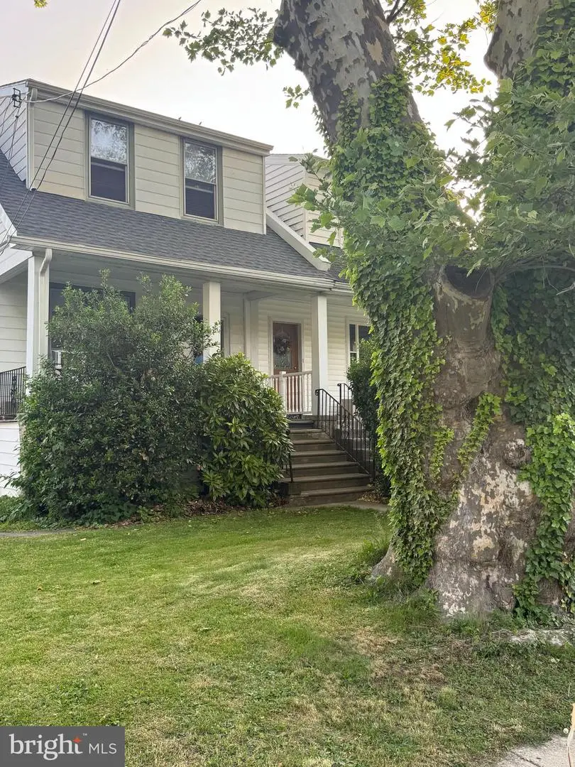 36 S Sycamore Ave, Aldan, PA 19018 - #2