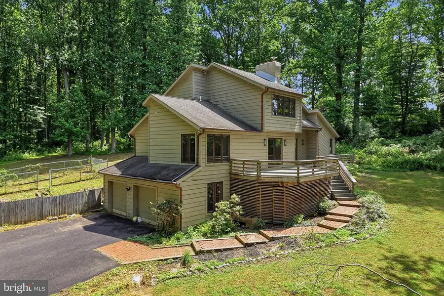 3 Upper Bank Dr, Chadds Ford, PA 19317 - #2