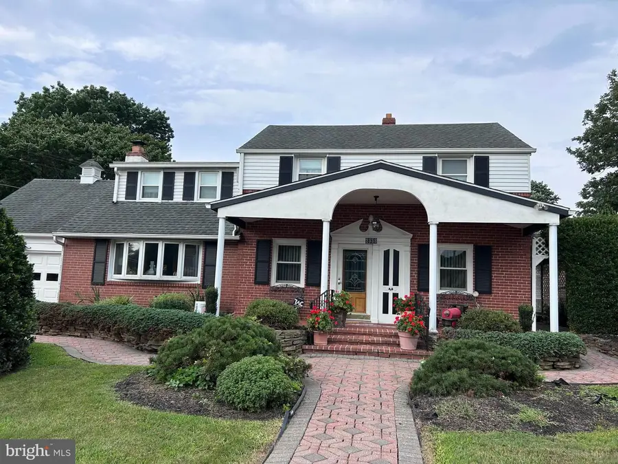 2338 Mole Rd, Secane, PA 19018 - #2