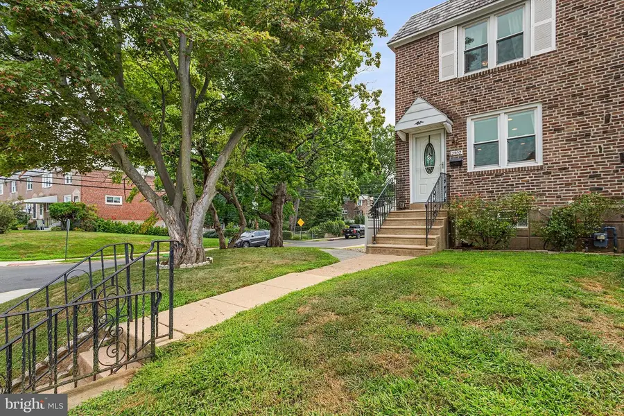 2500 Stoneybrook Ln, Drexel Hill, PA 19026 - #2