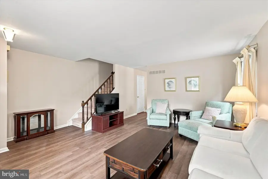 18a W Mercer Ave, Havertown, PA 19083 - #3