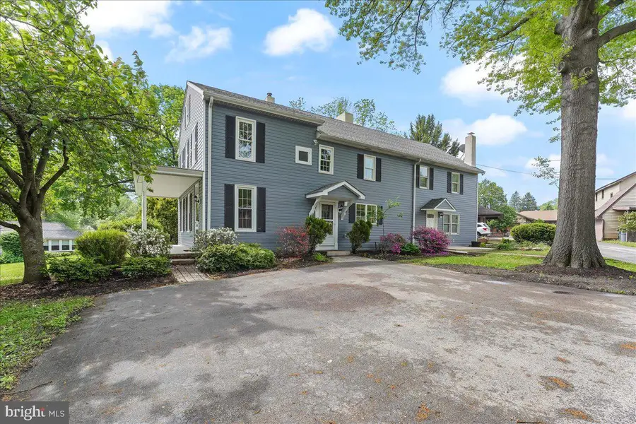 310 Cedar Ln, Wallingford, PA 19086 - #2