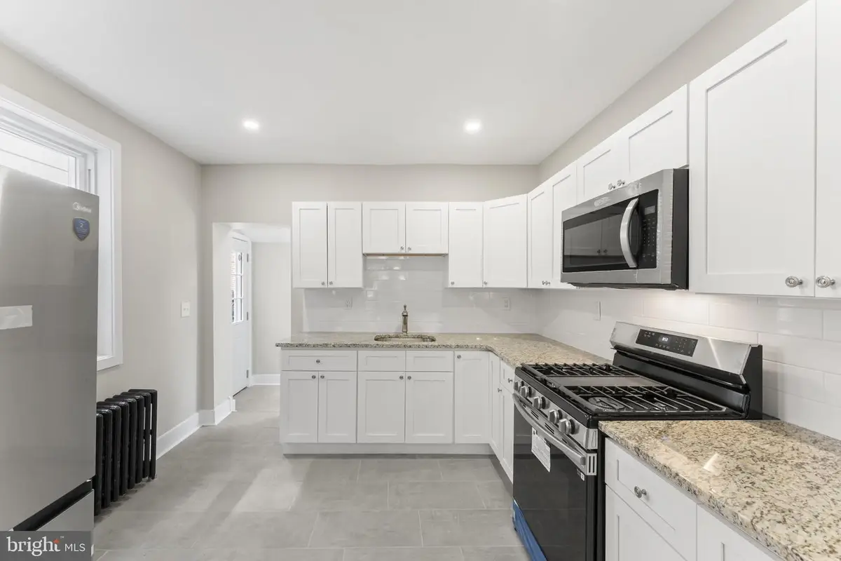 7219 Calvin Rd, Upper Darby, PA 19082 - #1