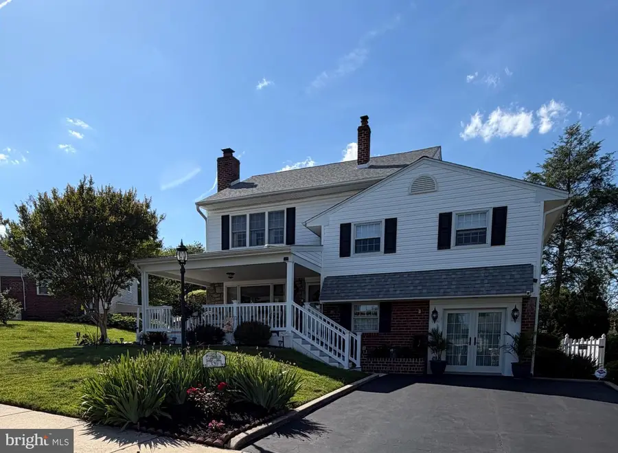 320 Columbia Pl, Broomall, PA 19008 - #2