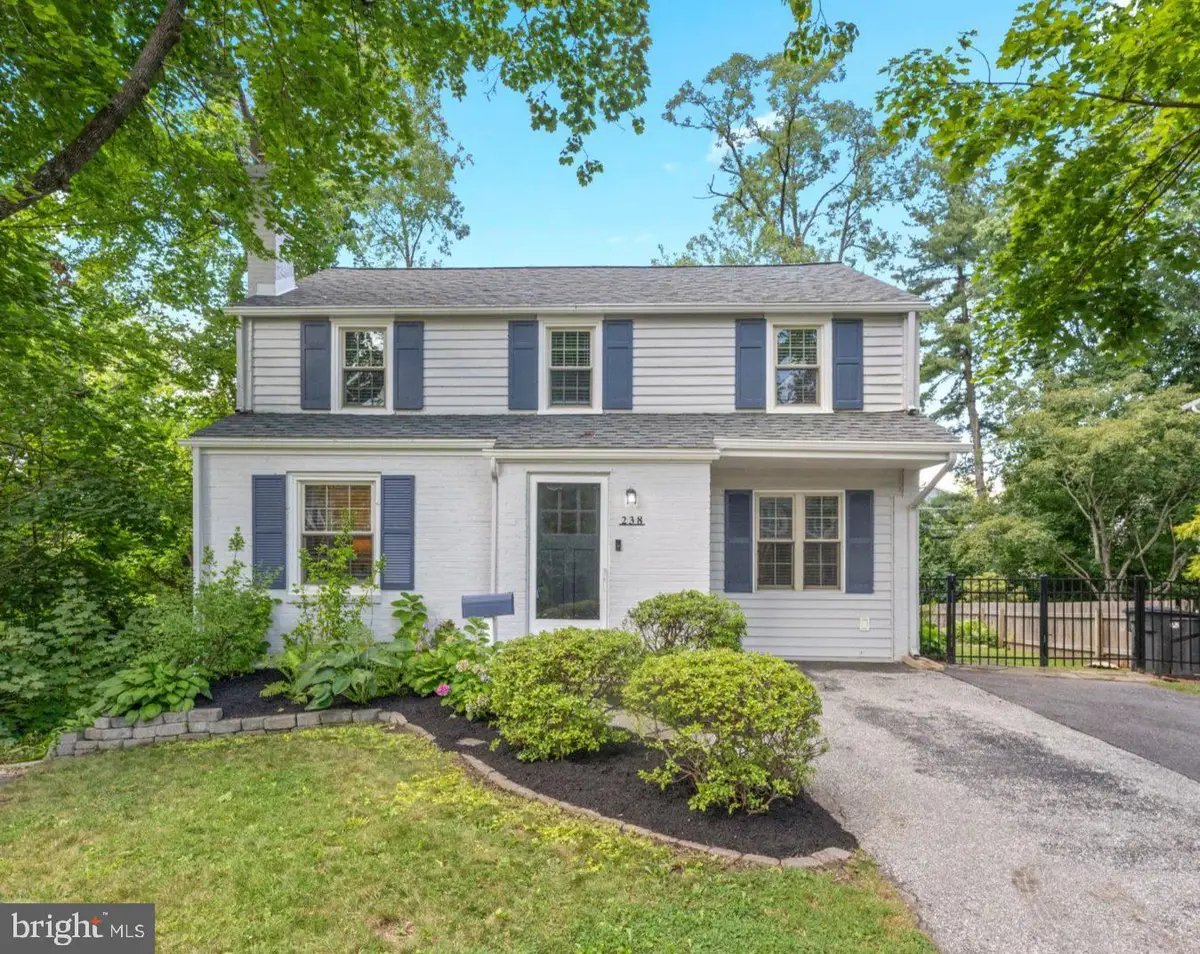 238 Barcladen Cir, Bryn Mawr, PA 19010 - #1
