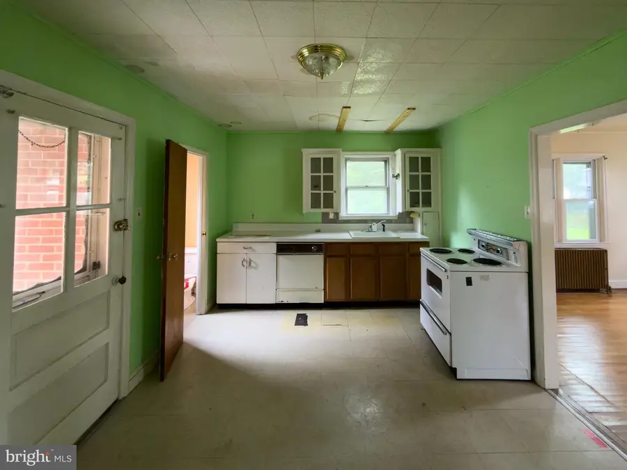 1240 Jefferson Ave, Woodlyn, PA 19094 - #2