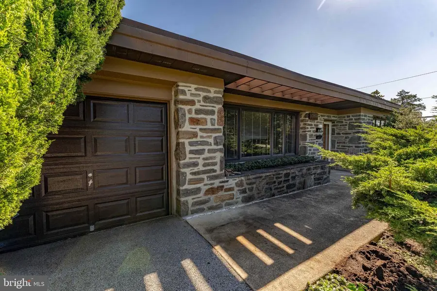 2135 Maclarie Ln, Broomall, PA 19008 - #2