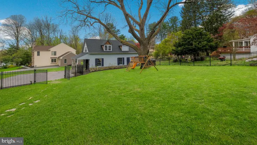 204 W Brookhaven Rd, Wallingford, PA 19086 - #2