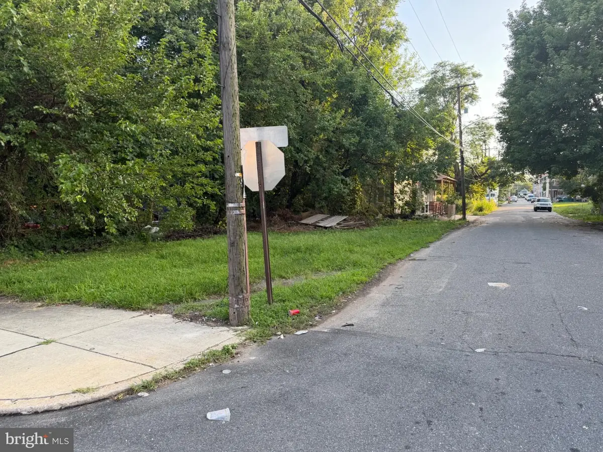 1118 Potter St, Chester, PA 19013 - #1