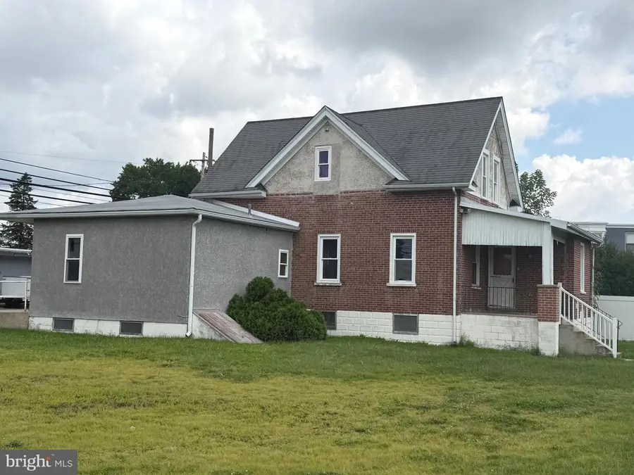207 S Governor Printz Blvd, Essington, PA 19029 - #3