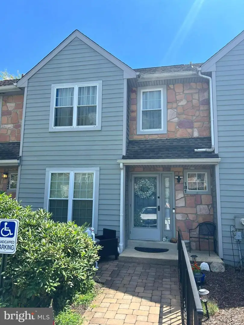 181 Nottingham Ct, Aston, PA 19014 - #1