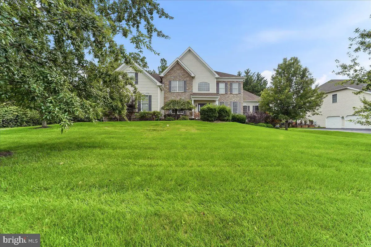13 Poplar Rd, Chadds Ford, PA 19317 - #1