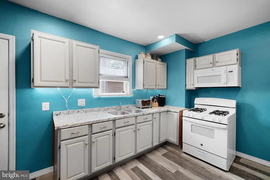 624 Lincoln Ave, Prospect Park, PA 19076 - #3