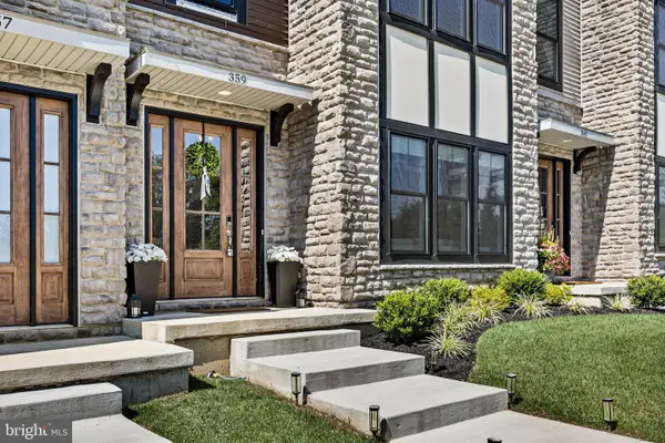 359 W Horseshoe Trl, NEWTOWN SQUARE, PA 19073