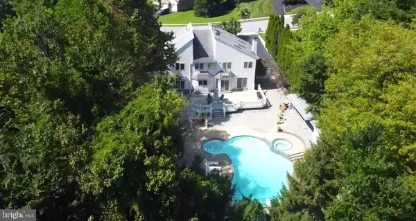 4344 Trophy Dr, UPPER CHICHESTER, PA 19061