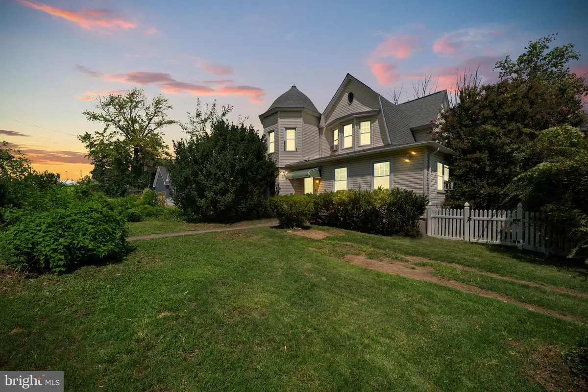 333 Oak Ave, Sharon Hill, PA 19079 - #1