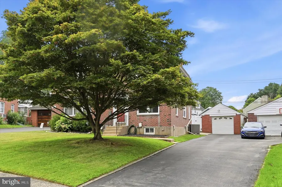524 Hinckley Ave, Ridley Park, PA 19078 - #2
