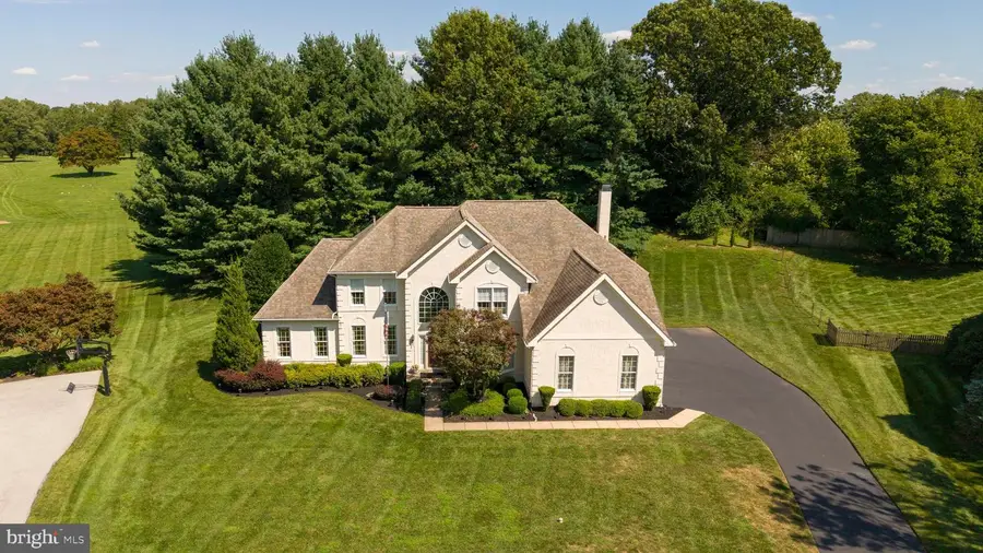8 Jesse Ct, Glen Mills, PA 19342 - #3