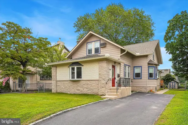 537 Brookline Blvd, HAVERTOWN, PA 19083
