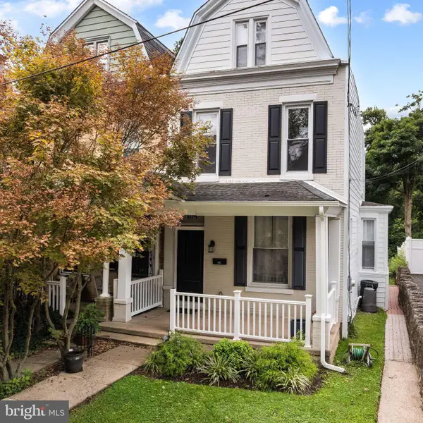 104 E Jefferson St, MEDIA, PA 19063