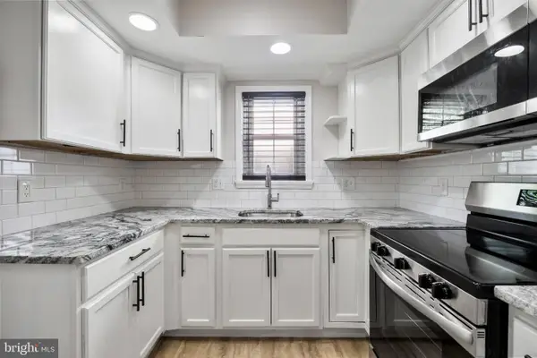 2314 Upland St, CHESTER, PA 19013