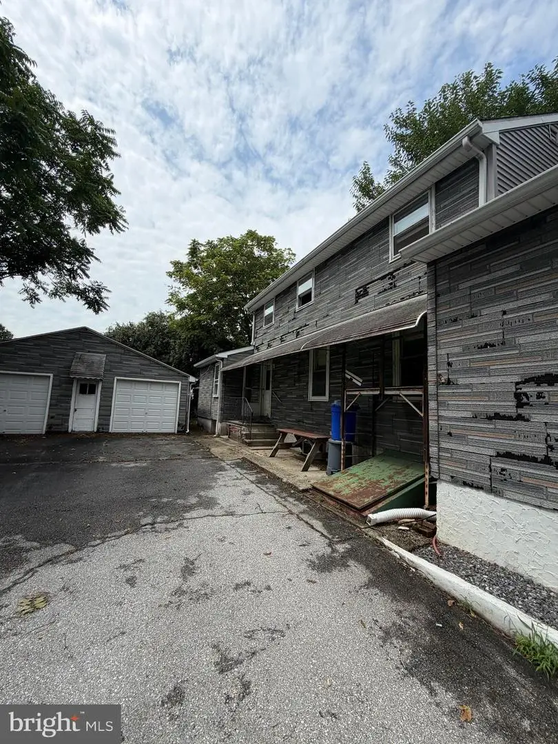20 Pennsylvania Ave, Prospect Park, PA 19076 - #1