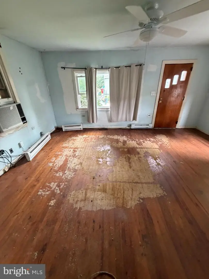 20 Pennsylvania Ave, Prospect Park, PA 19076 - #3