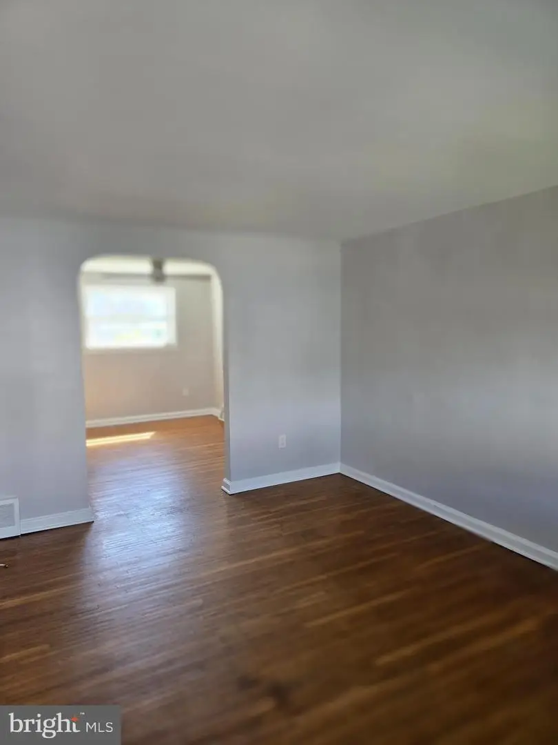 24 Windsor Ln, Clifton Heights, PA 19018 - #3