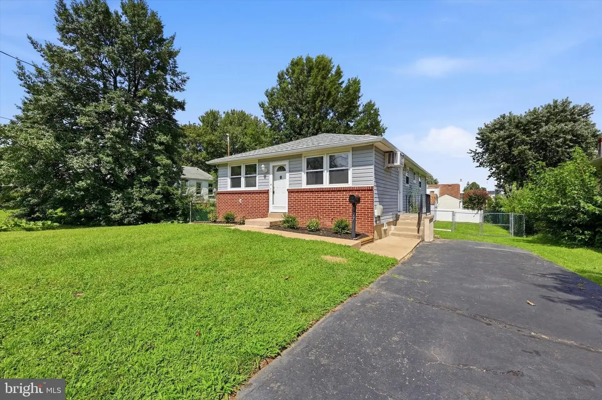 107 Wellington Rd, Aston, PA 19014 - #1