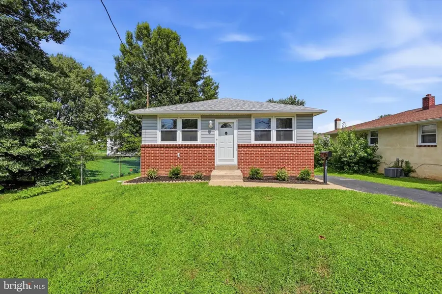 107 Wellington Rd, Aston, PA 19014 - #2