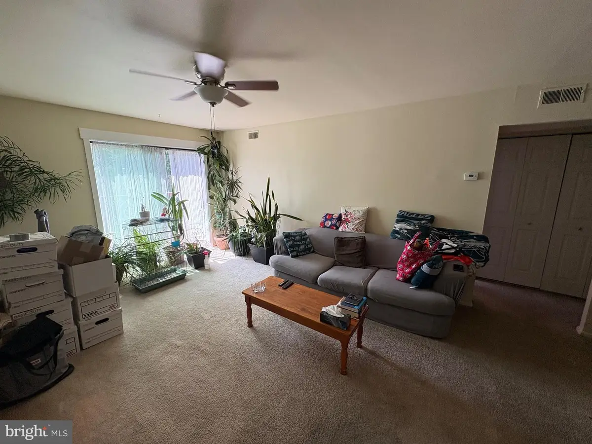 5200 Hilltop Dr #a21, Brookhaven, PA 19015 - #1