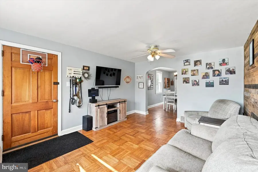 507 Perry St, Ridley Park, PA 19078 - #2