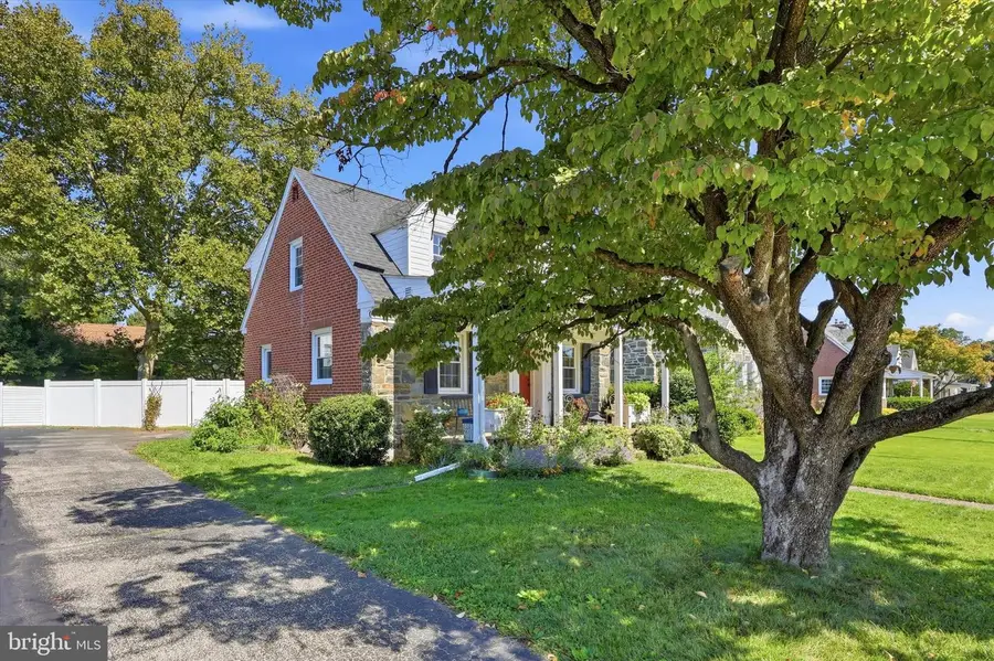 442 Thatcher Rd, Springfield, PA 19064 - #2