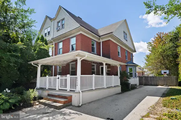 1114 County Line Rd, WAYNE, PA 19087