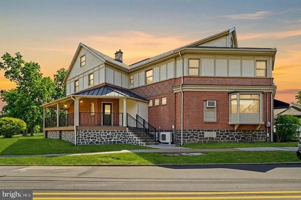 1 Pennsylvania Ave, Wayne, PA 19087 - #1