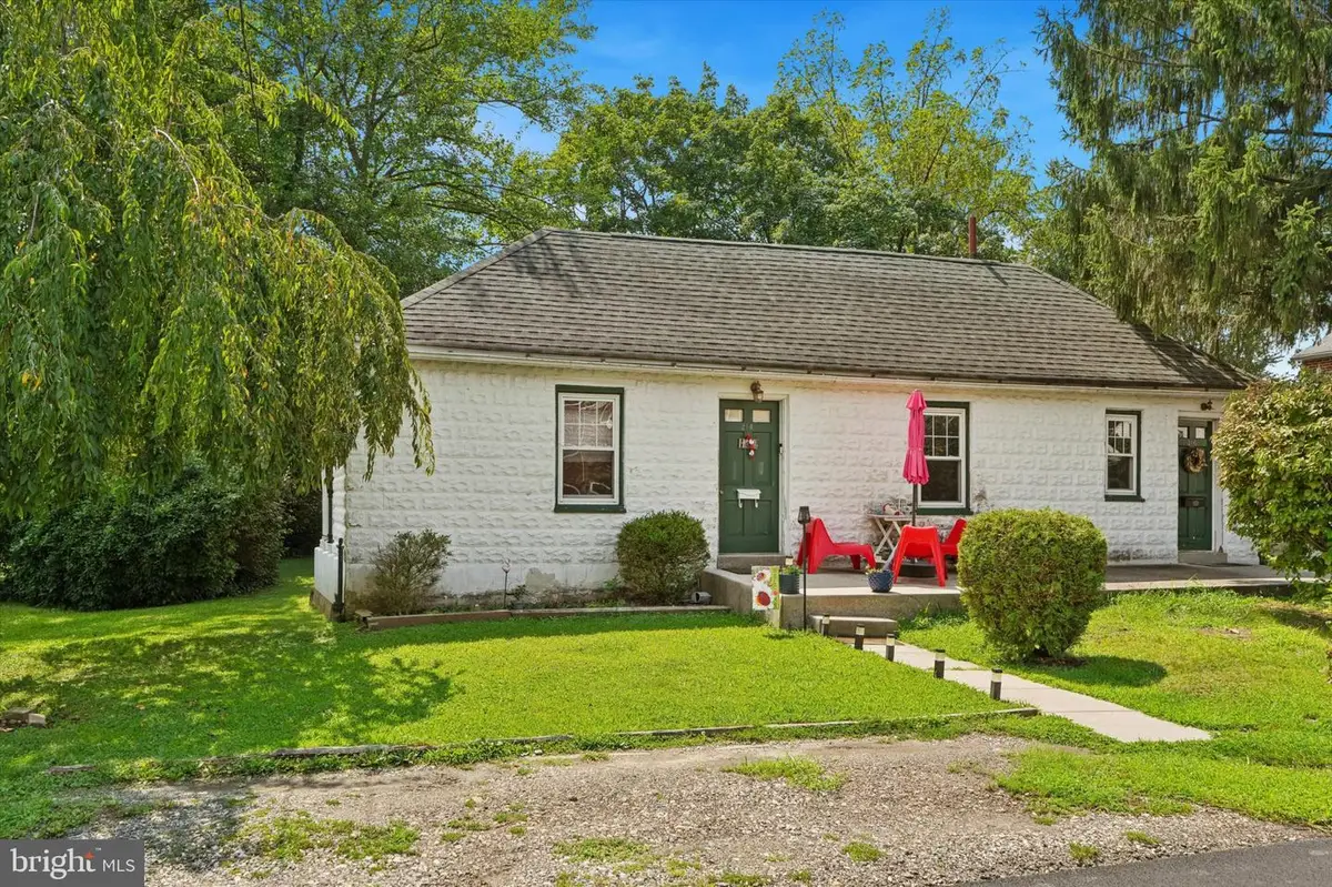 214-216 Beech Rd, Wallingford, PA 19086 - #1